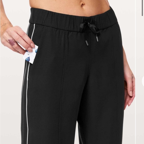 LULULEMON On the Right Track Pant - Picture 10 of 10